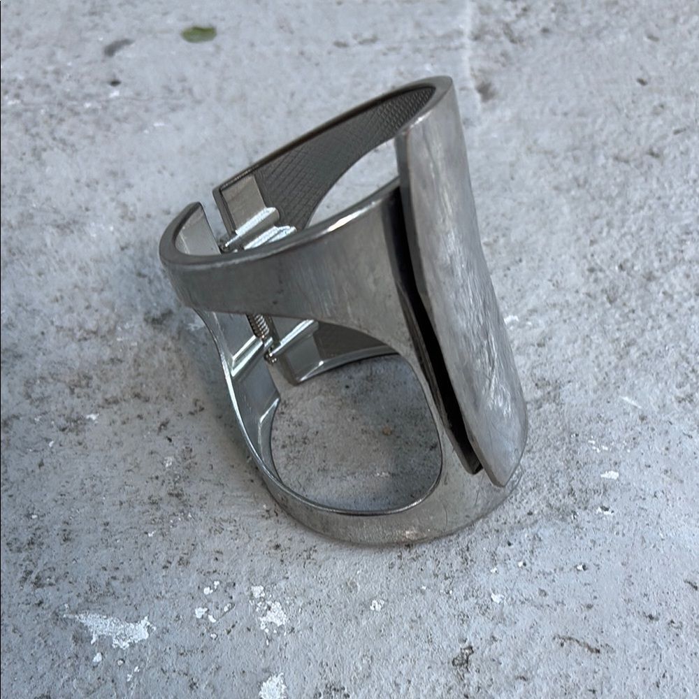Ladies, metal  bracelet